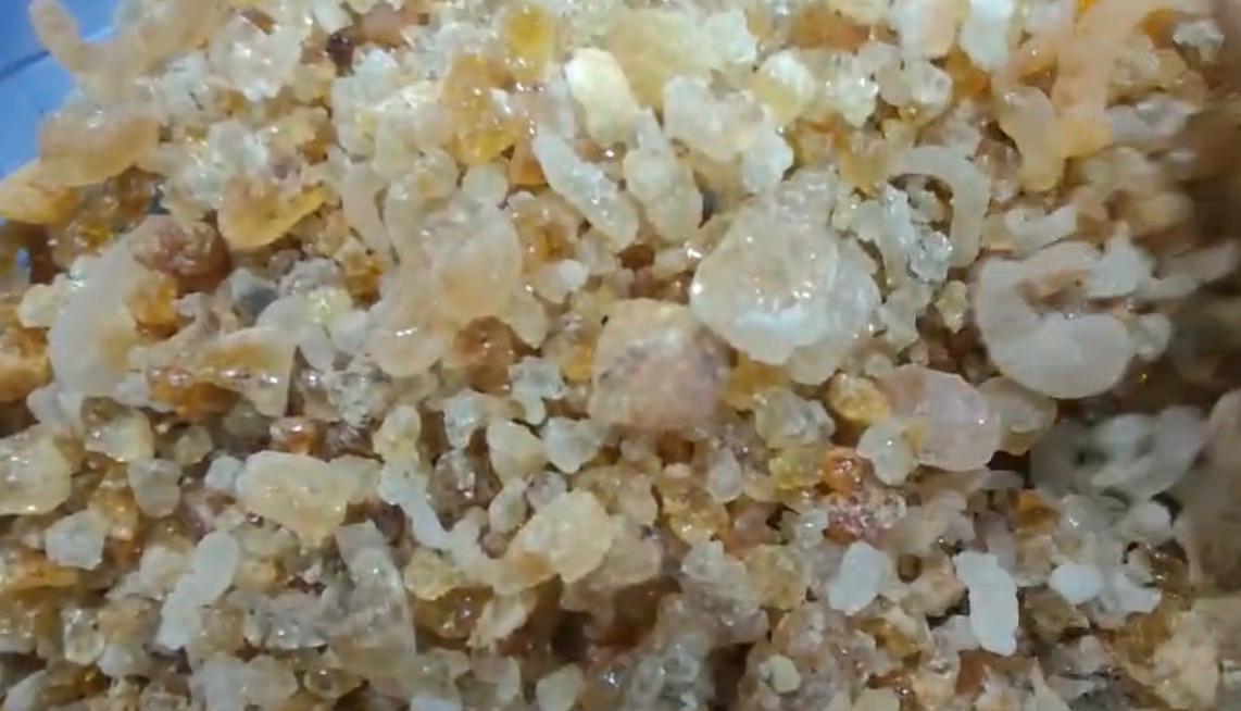 Gum Arabic crystals